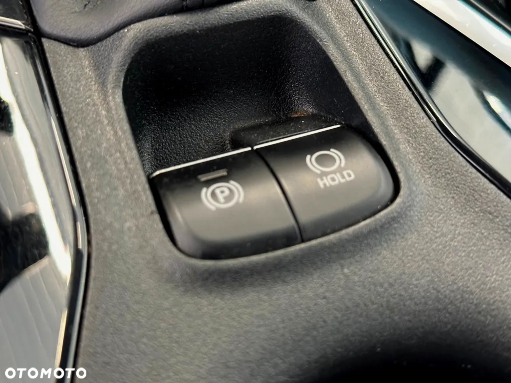 Toyota Corolla 2.0 Hybrid Comfort - 27