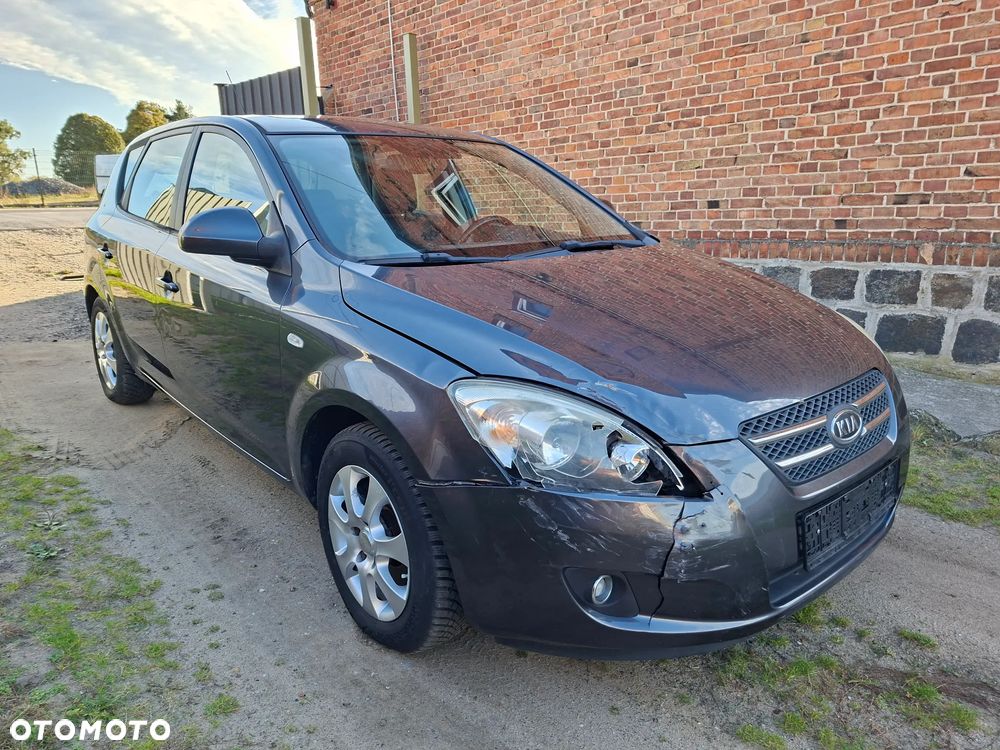 Kia Ceed - 2