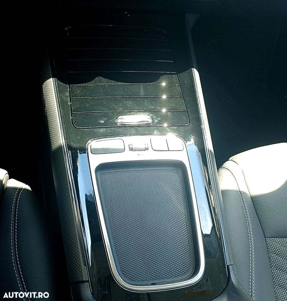 MERCEDES-BENZ GLB 2024 — imagine 16