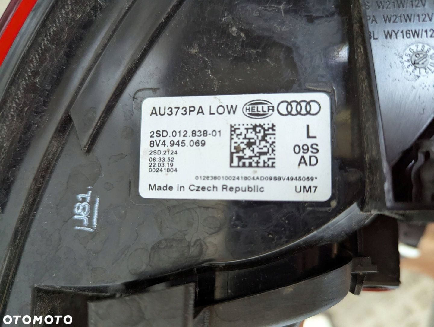 Audi A3 8V HB 5D lift 2016-2019 lampa tył tylna lewa 8V4945207 - 8