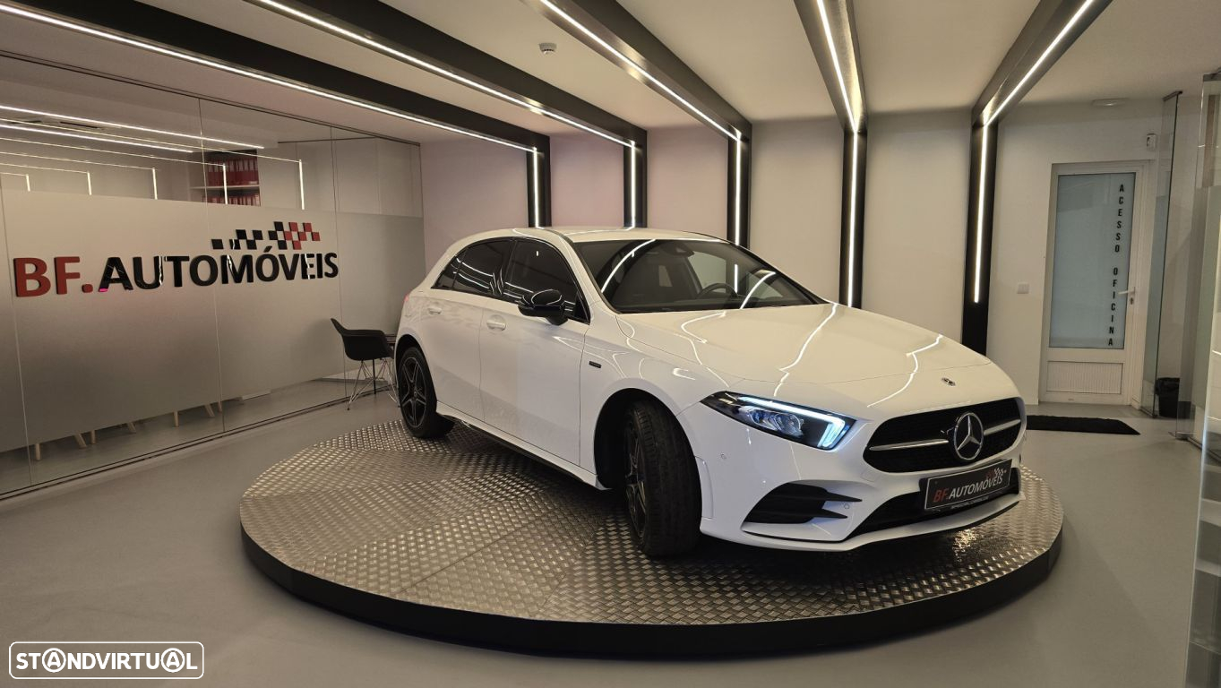 Mercedes-Benz A 250 e AMG Line - 5
