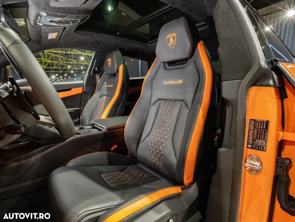 Lamborghini URUS - 33