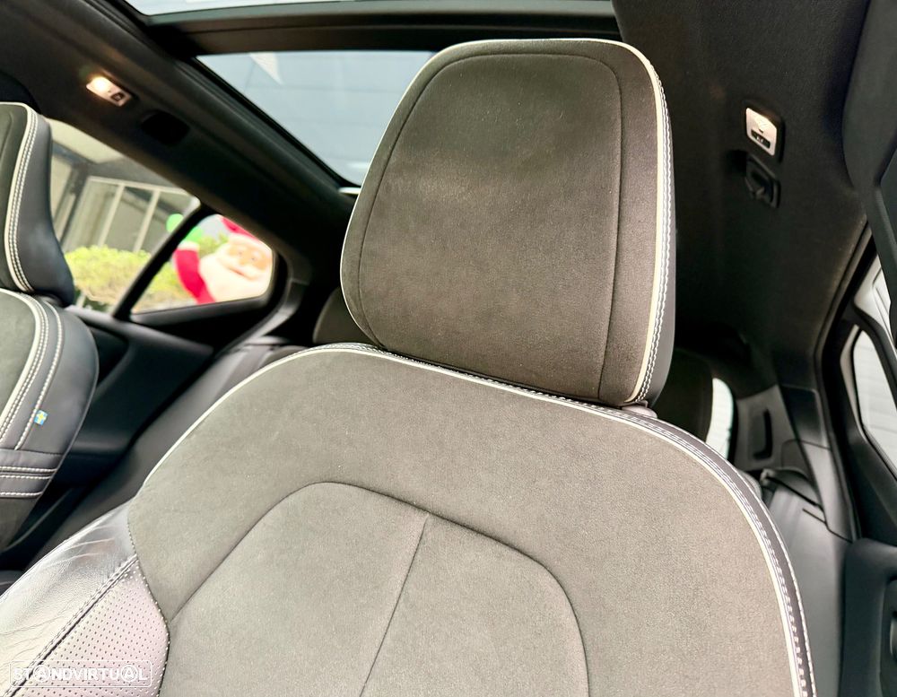 Volvo XC 40 2.0 D3 R-Design AWD Geartronic - 16