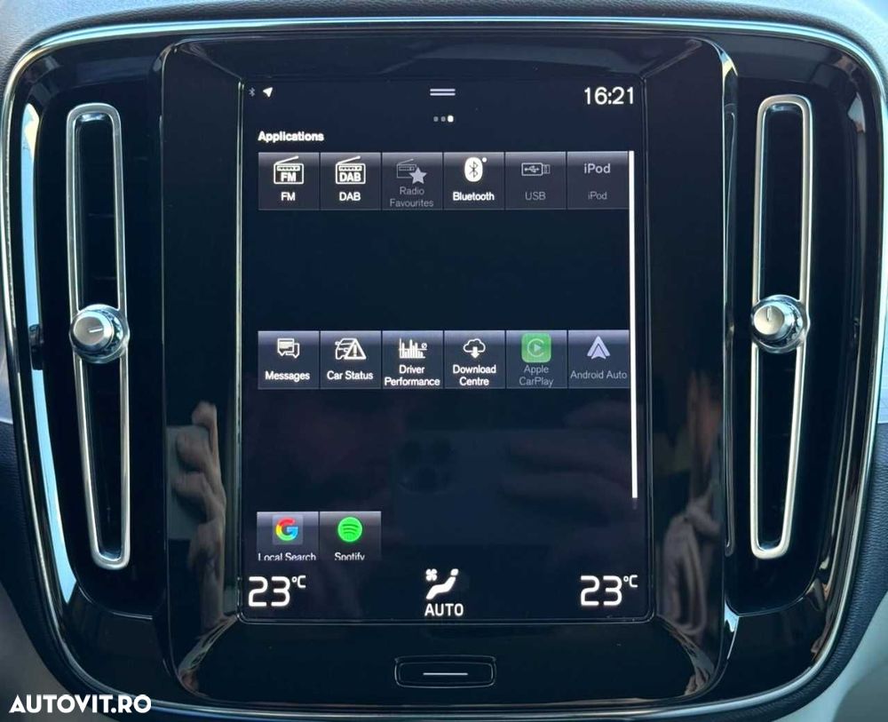 Volvo XC 40 Recharge T4 Twin Engine AT7 Inscription Expression - 27