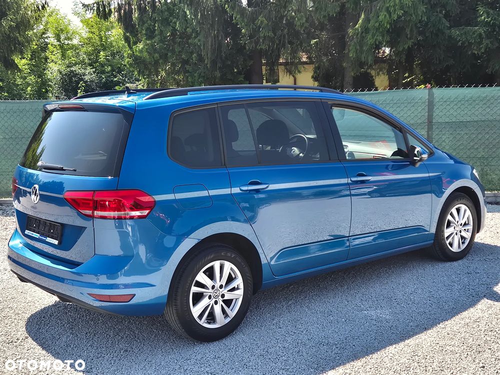 Volkswagen Touran 2.0 TDI SCR Comfortline - 17