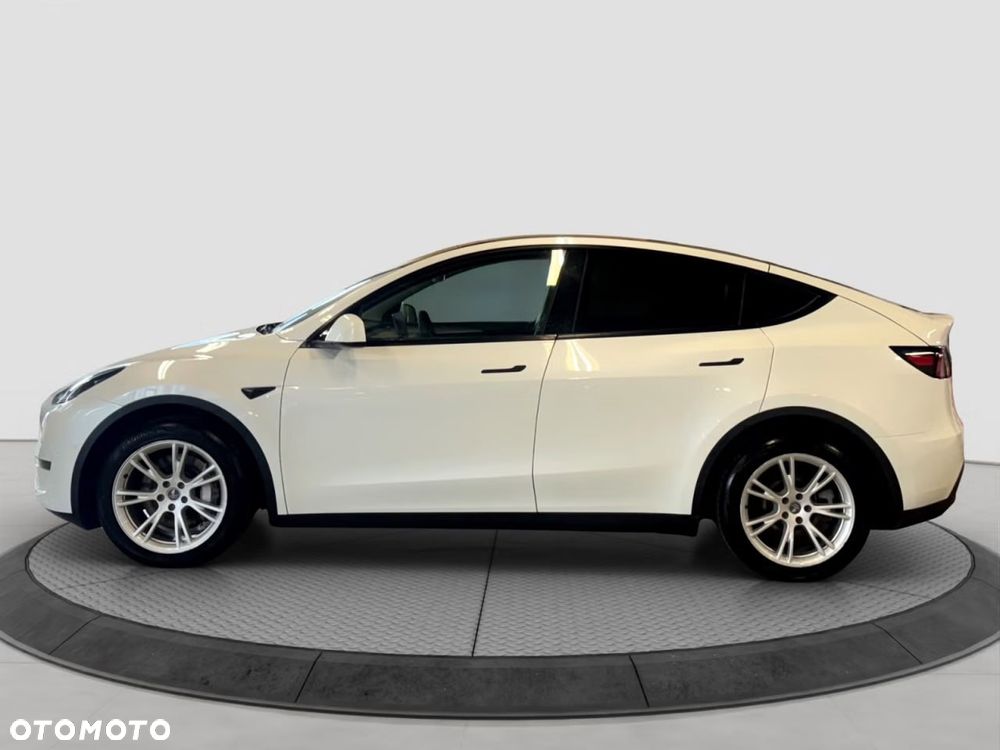 Tesla Model Y Long Range AWD - 19