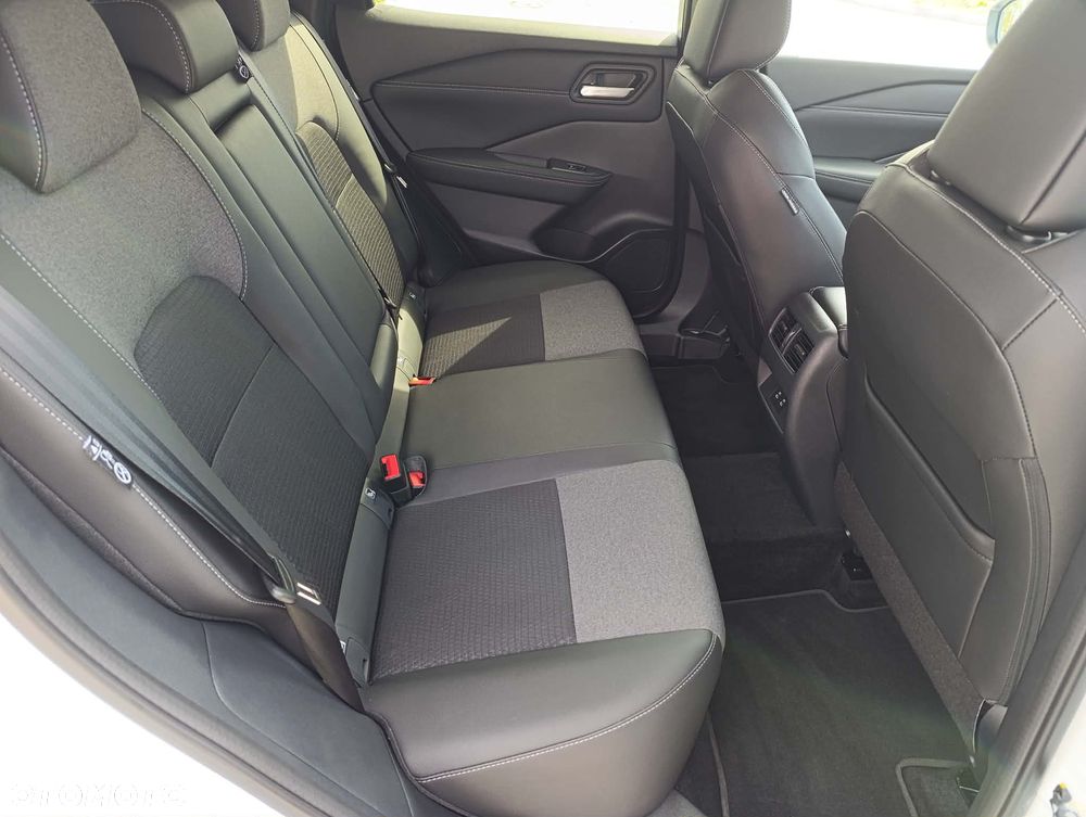 Nissan Qashqai 1.3 DIG-T MHEV N-Connecta Xtronic - 13