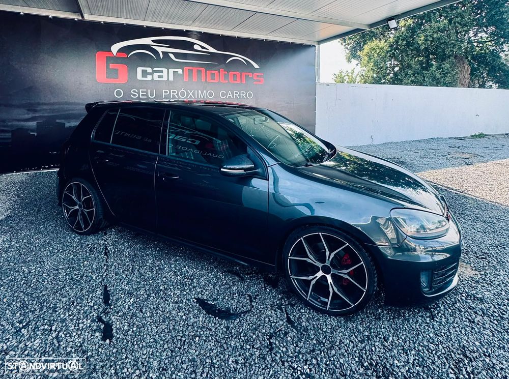 VW Golf 2.0 GTI DSG - 4