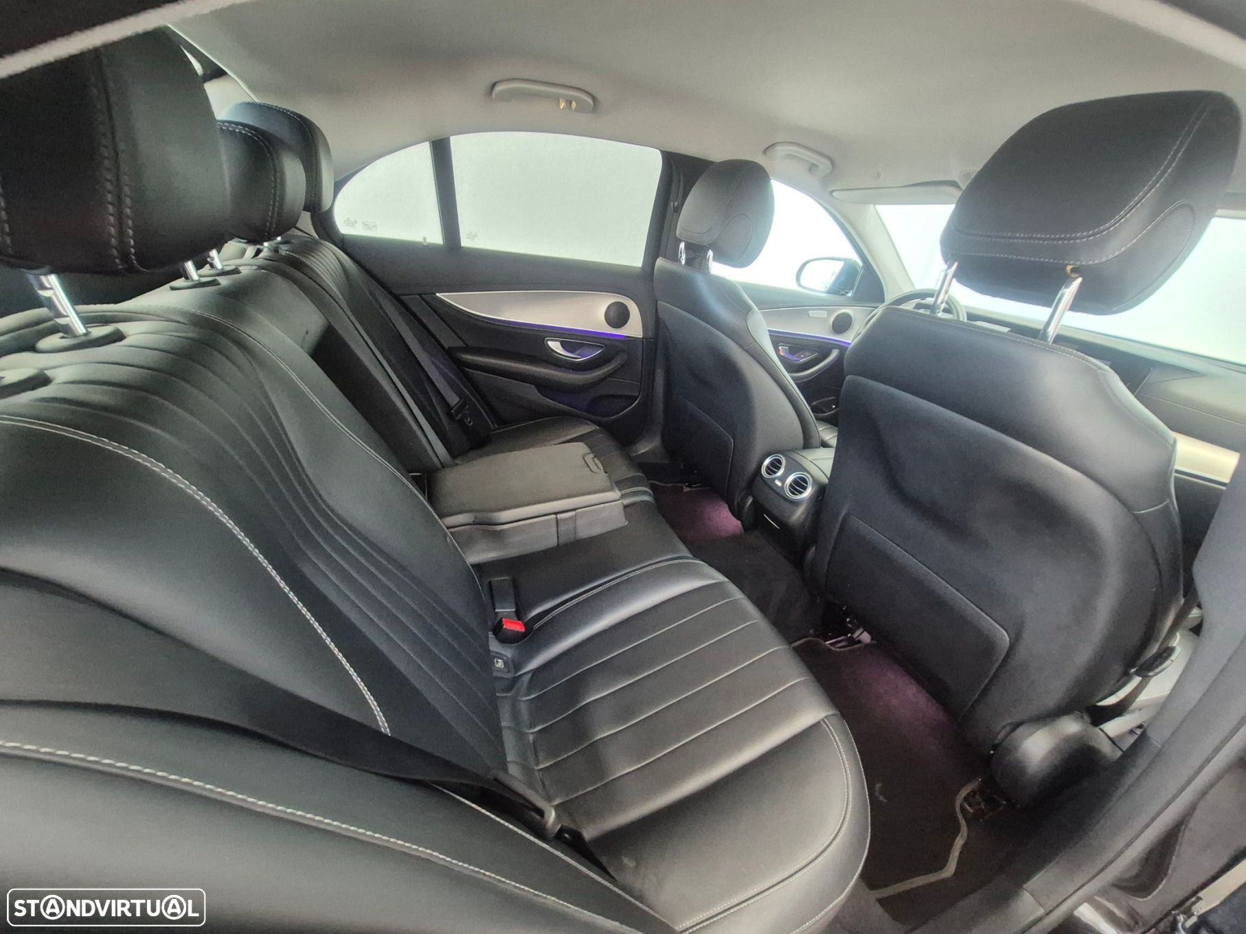 Mercedes-Benz E 220 d Exclusive Line - 27
