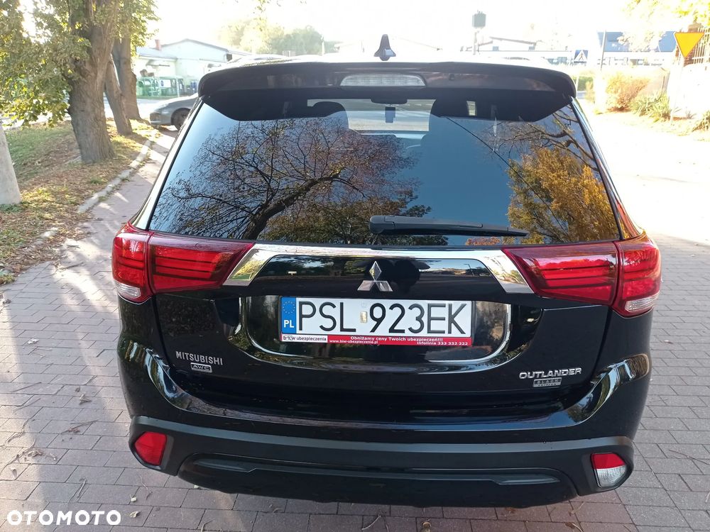 Mitsubishi Outlander - 5