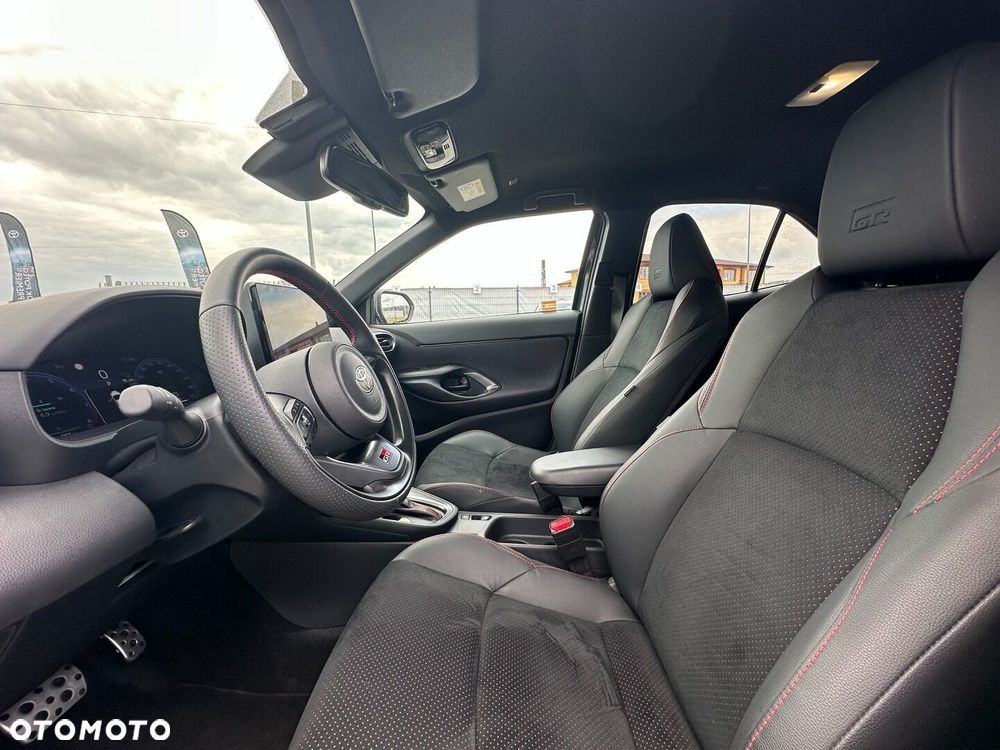 Toyota Yaris Cross Hybrid 1.5 GR Sport - 10