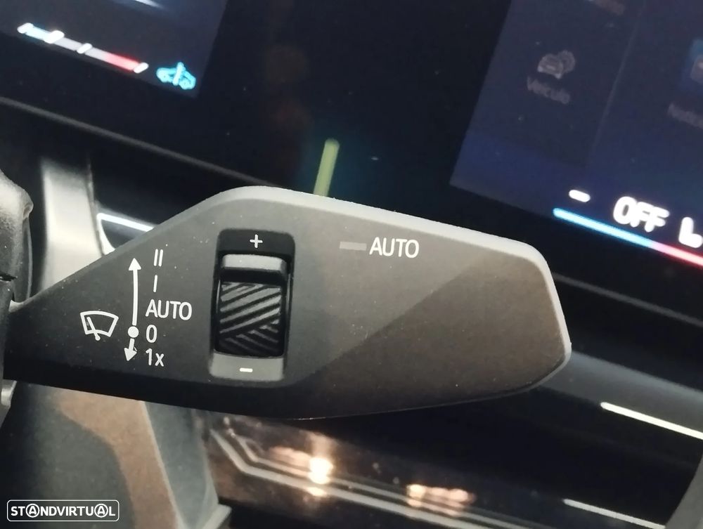 BMW 520 d Pack Desportivo M - 24