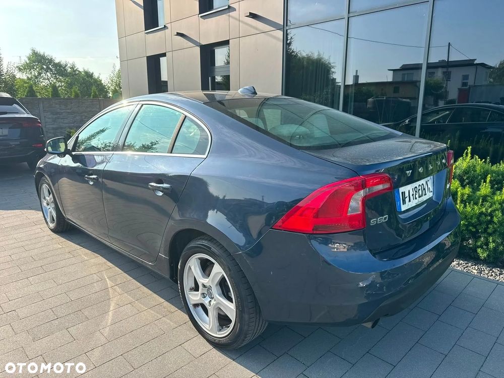 Volvo S60 - 3