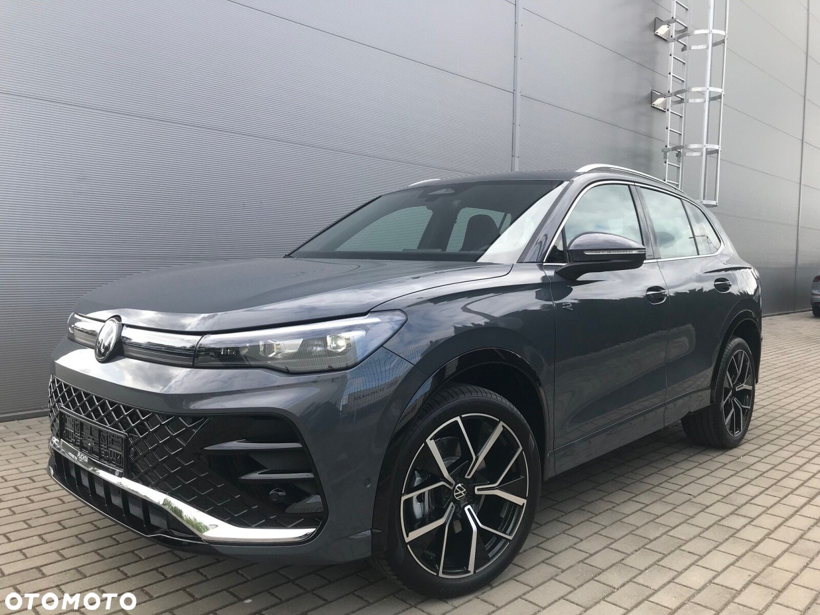 Volkswagen Tiguan - 3