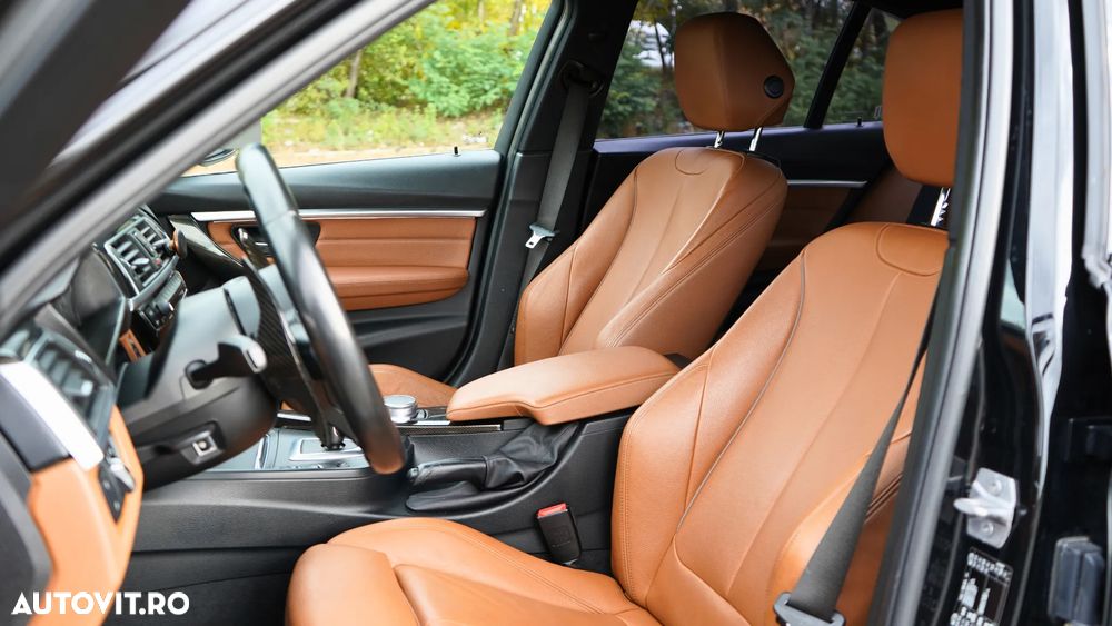 BMW Seria 3 330i xDrive AT Luxury Line - 17