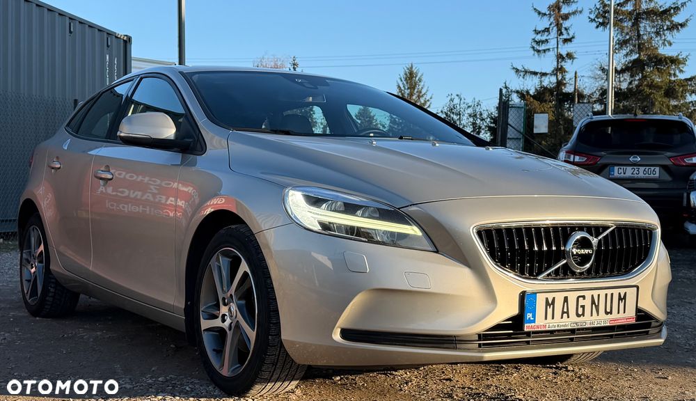 Volvo V40 D3 Momentum - 2