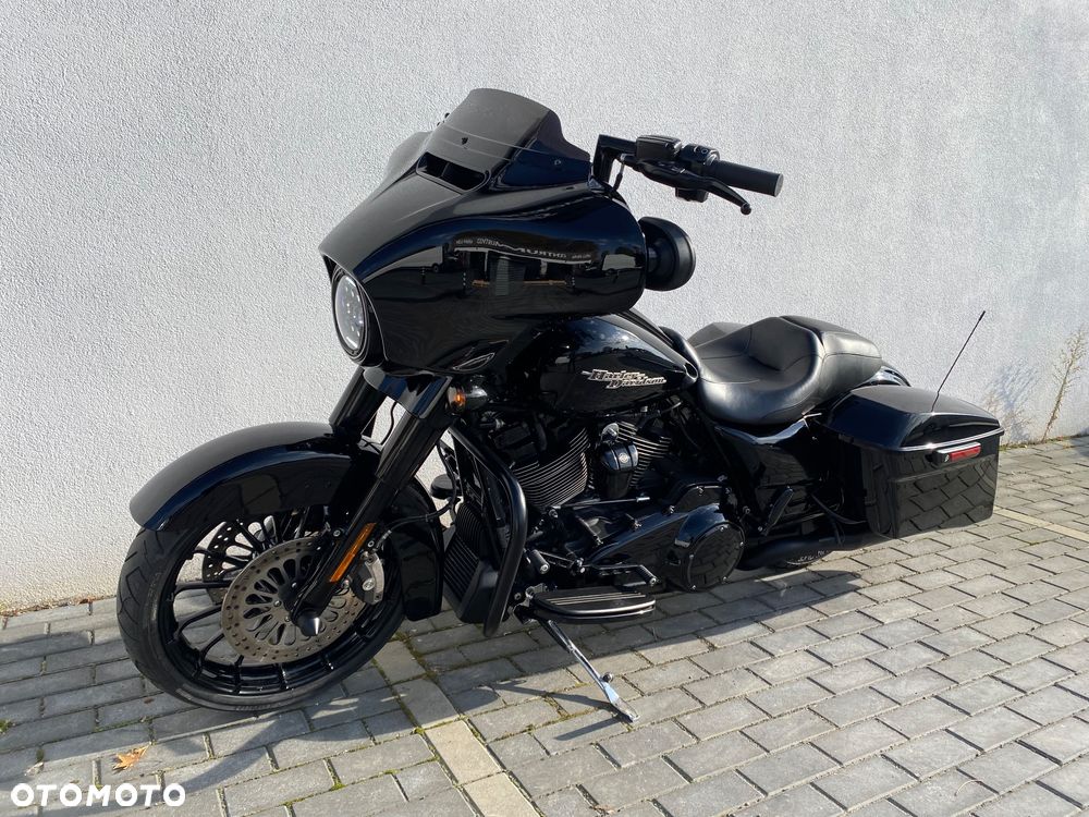 Harley-Davidson Touring Street Glide - 8