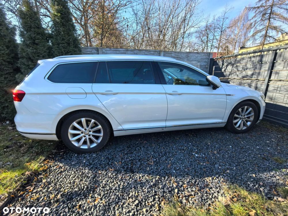 Volkswagen Passat Variant 2.0 TDI Bi-Turbo BMT 4Mot Highline DSG - 3