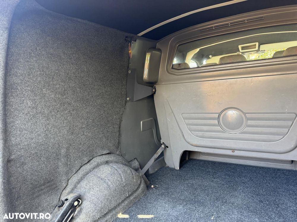 Volkswagen Transporter T5 - 1