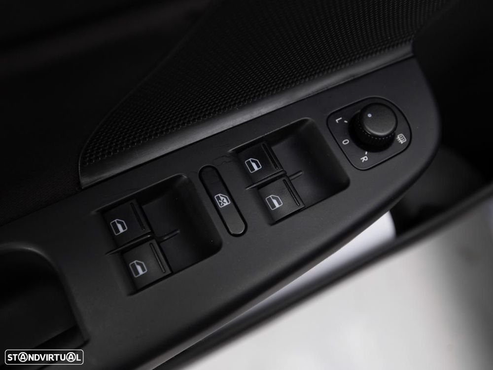 VW Golf Variant - 12