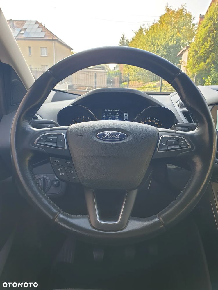 Ford Kuga 2.0 TDCi 2x4 Titanium - 6