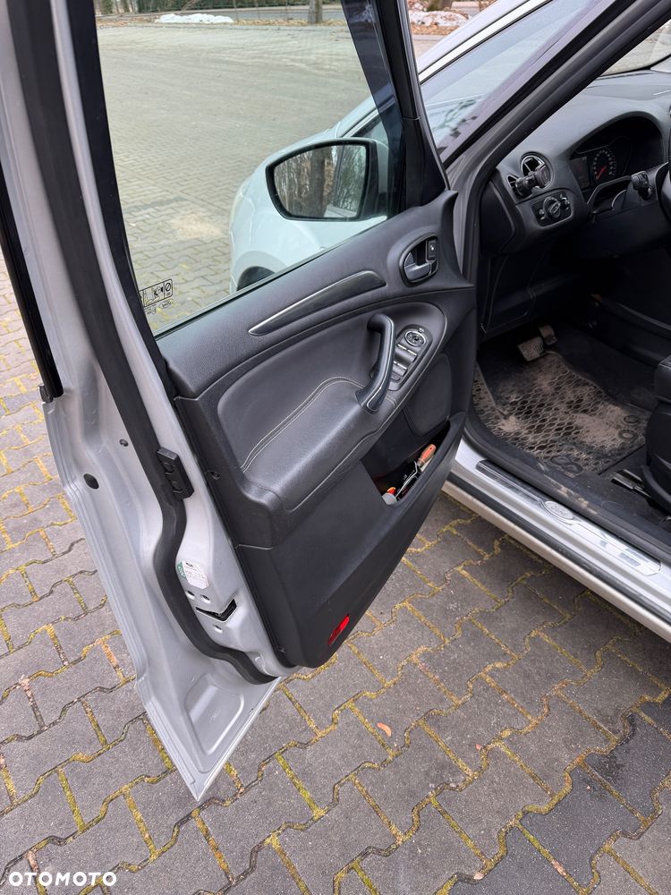 Ford S-Max 2.0 TDCi DPF Titanium - 9