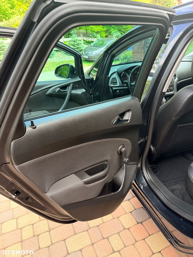 Opel Astra 1.4 Turbo Innovation - 26