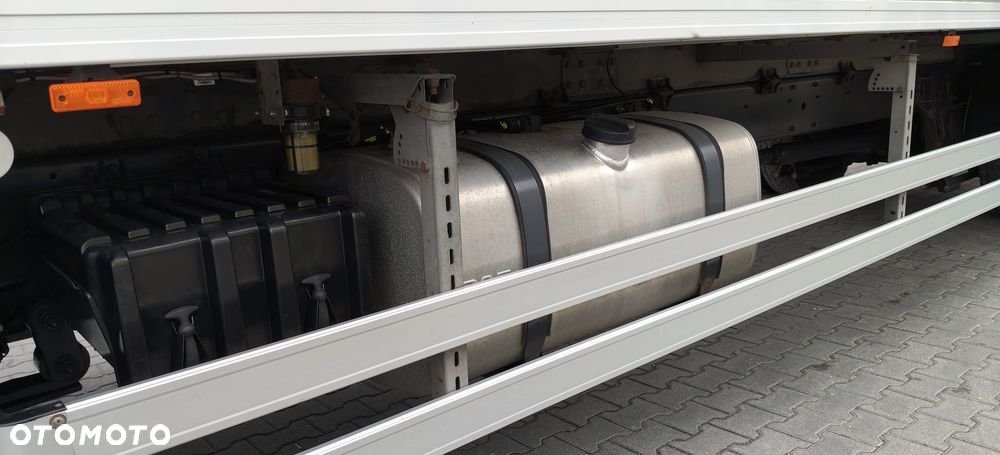 DAF LF 320 EURO 6/ CHŁODNIA PLASTOBLOK agr.CARRIER SUPRA 850Mt0 / AUTOMAT / DRZWI / WINDA ZAŁADUNKOWA - 26