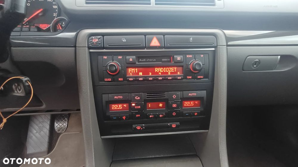 Audi A4 Limousine - 28