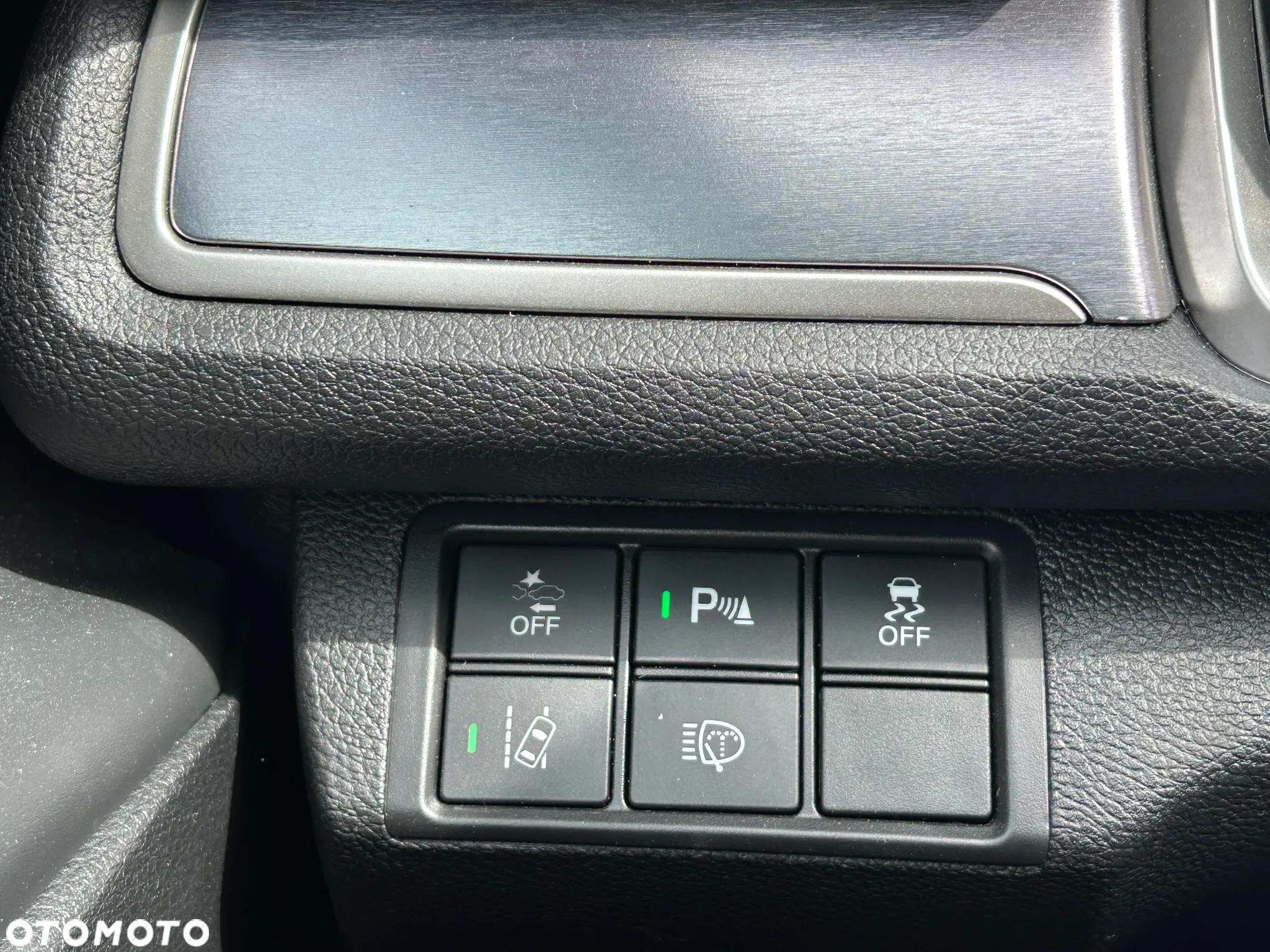 Honda Civic 1.5 i-VTEC Turbo Executive - 14