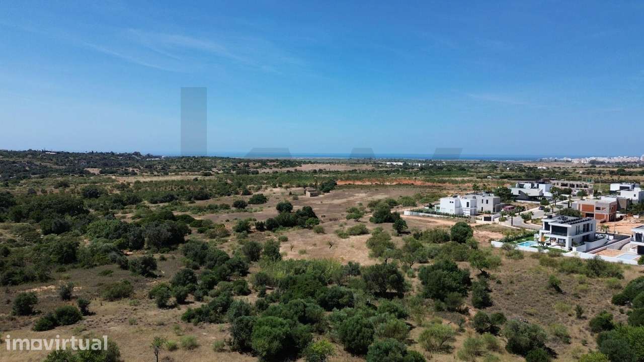Terreno urbano, vista mar, perto das praias, zona tranquila, Pêra,  Al - Grande imagem: 4/26