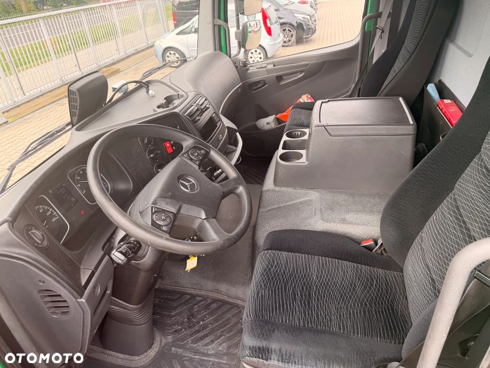 Mercedes-Benz ATEGO 1218 KONTENER 6,1m - 12