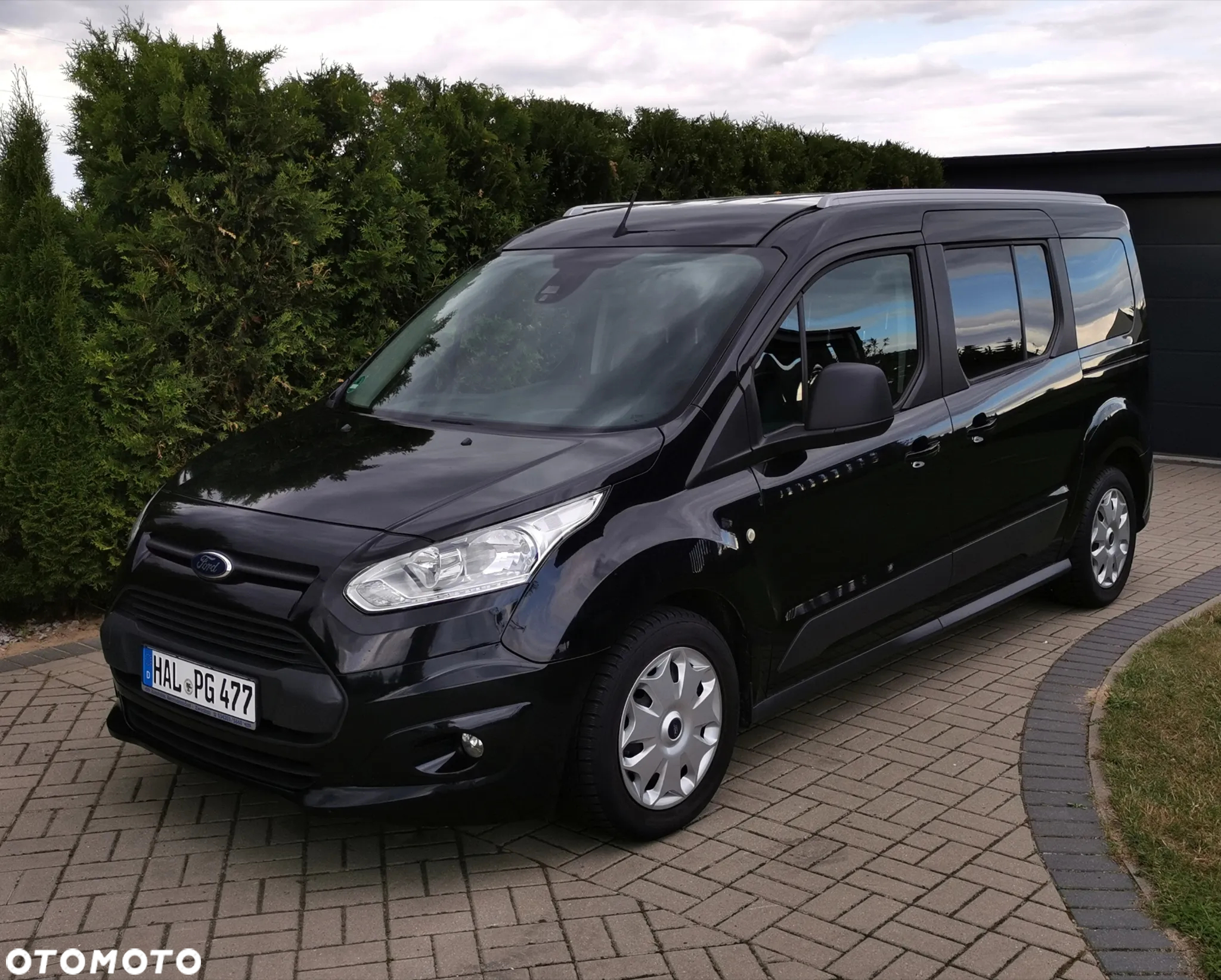 Ford Tourneo Connect Grand - 17