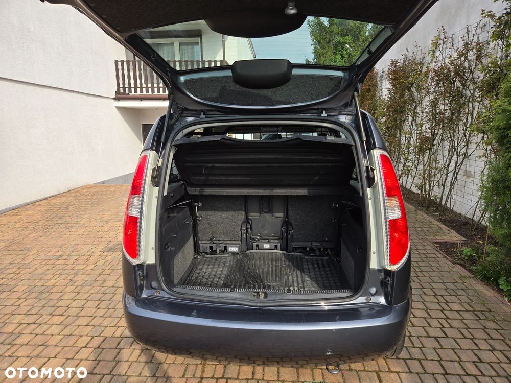 Skoda Roomster 1.4 MPI PLUS EDITION - 11