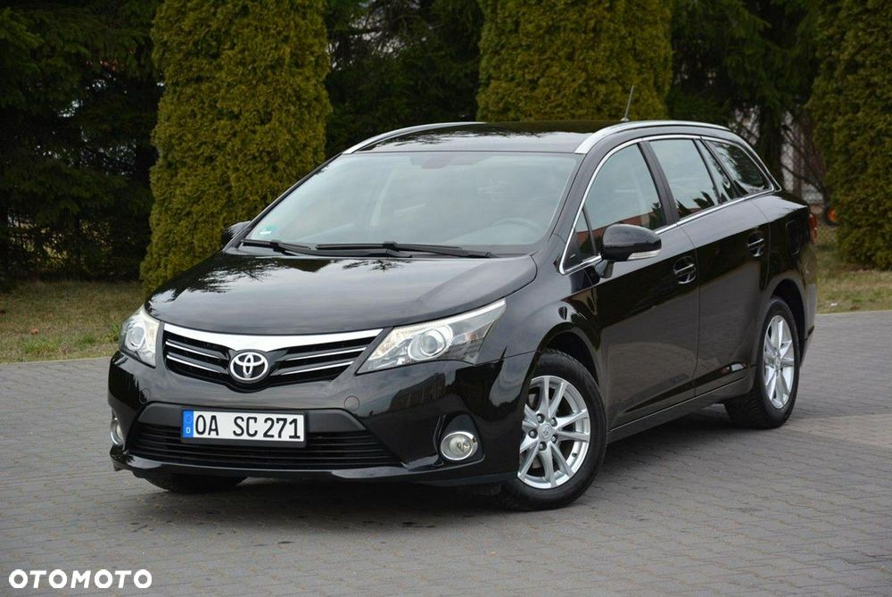 Toyota Avensis 2.0 D-4D Comfort - 10