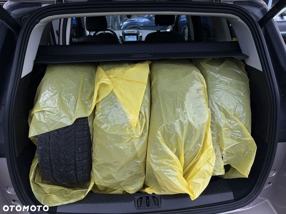 Ford Kuga Vignale 2.0 TDCi AWD - 36