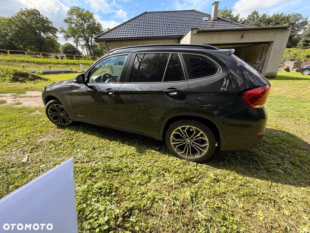 BMW X1 xDrive18d Sport Line - 3