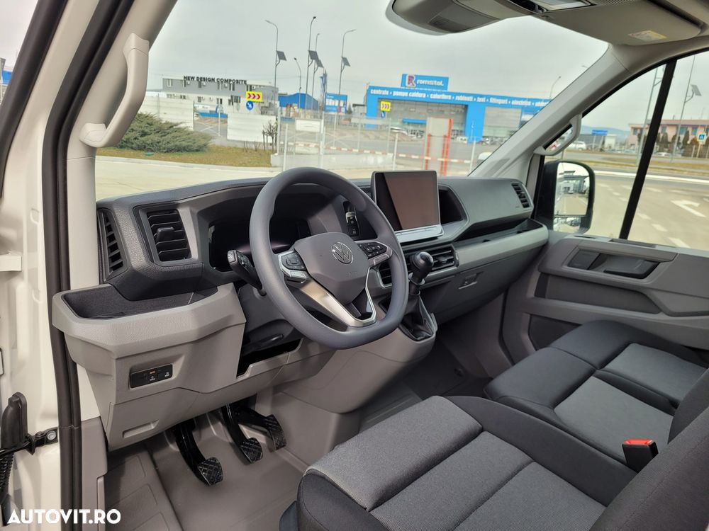 Volkswagen Crafter 3.5 Furgon L4H3 FWD - 8