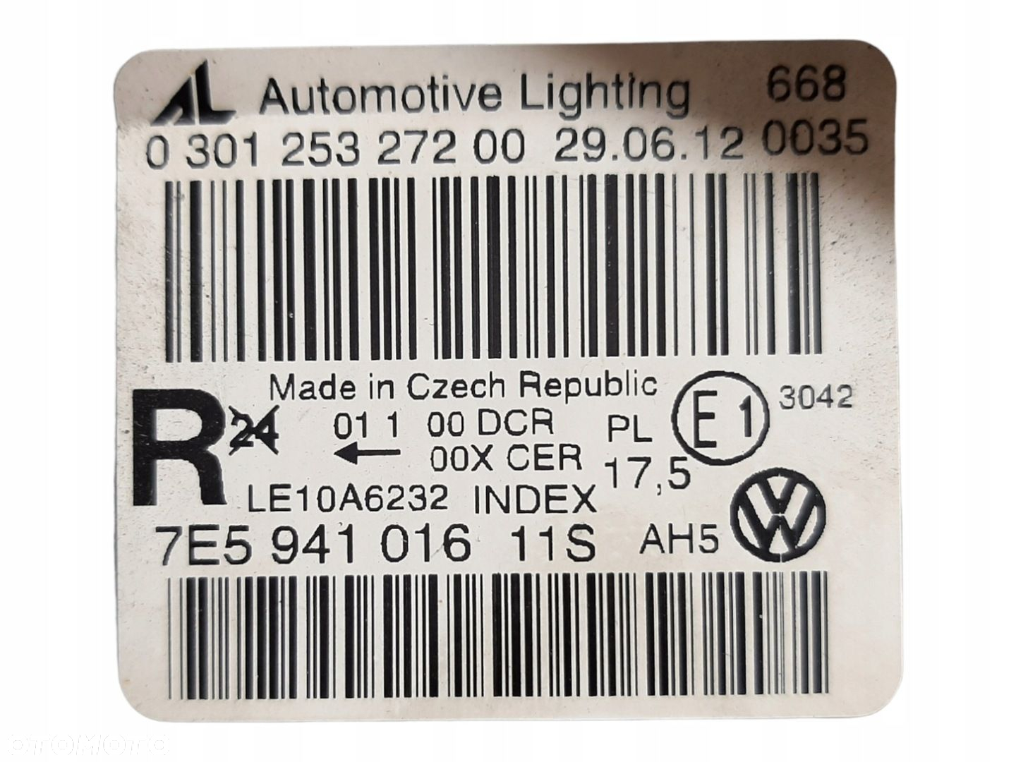 VW T5 MULTIVAN CARAVELLE REFLEKTOR LED PRAWY 7E5941016 - 5