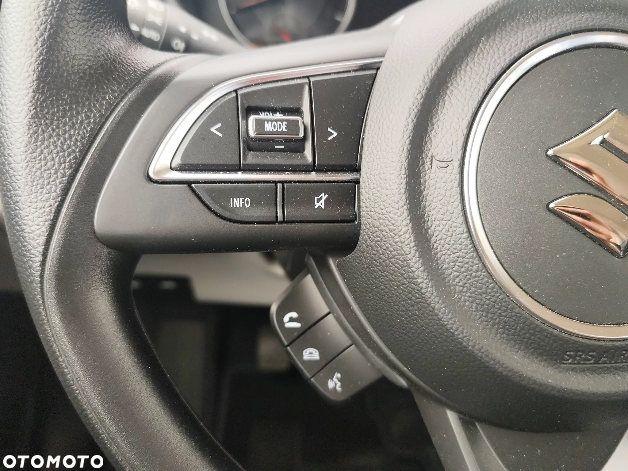Suzuki Swift 1.2 Dualjet SHVS Premium - 19