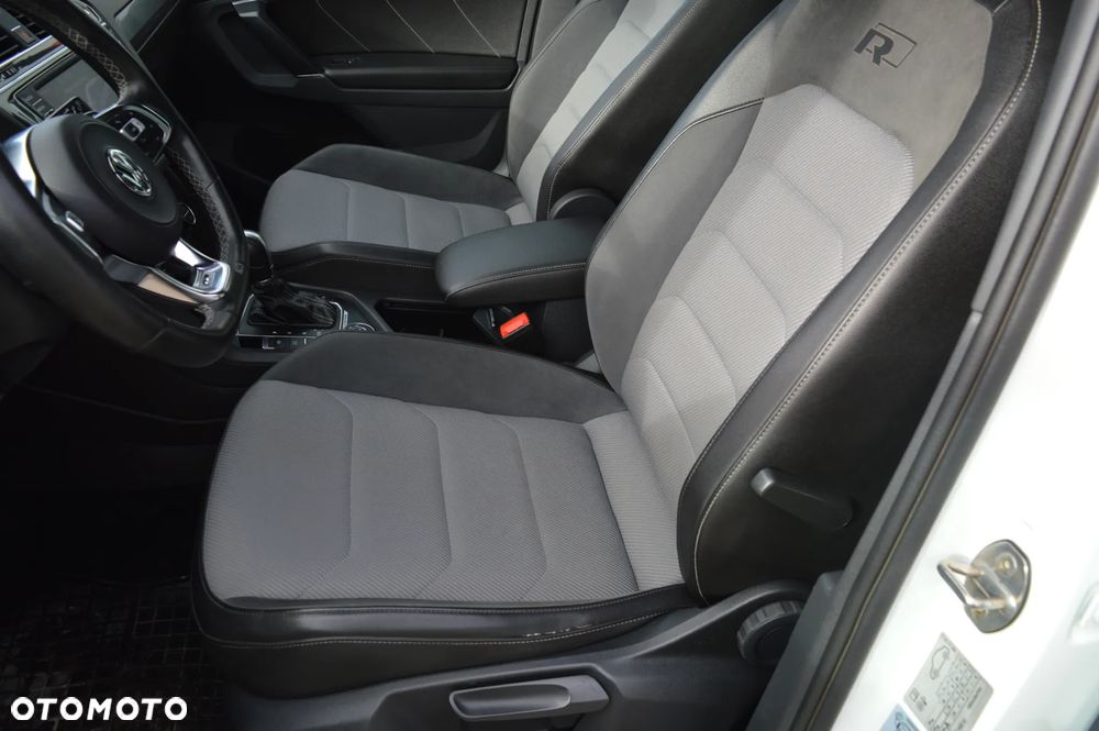 Volkswagen Tiguan 2.0 TDI SCR 4MotION DSG R-Line - 22