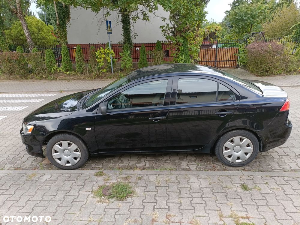 Mitsubishi Lancer - 2
