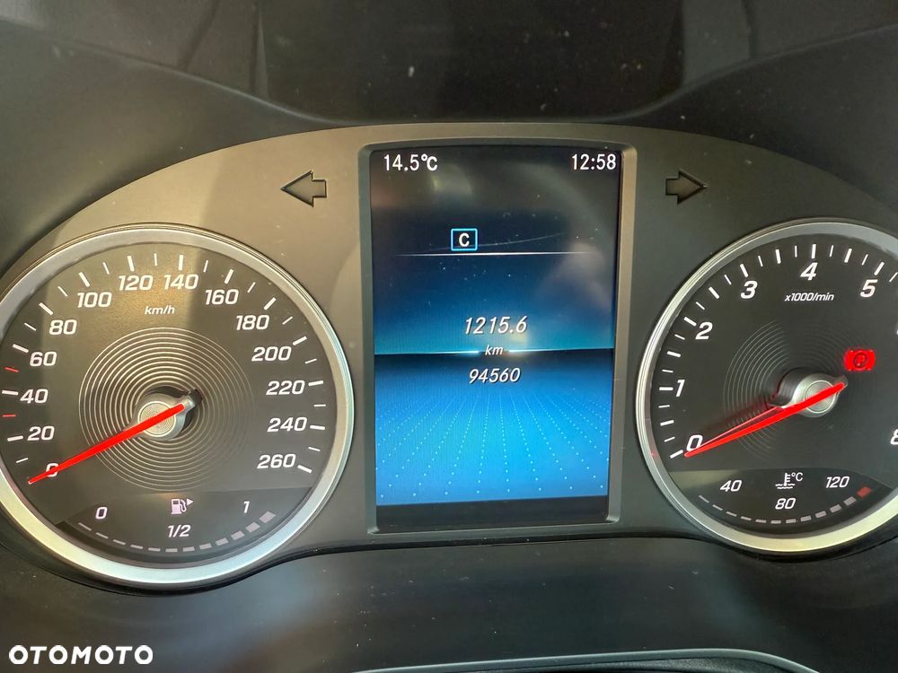 Mercedes-Benz Klasa C 180 - 28