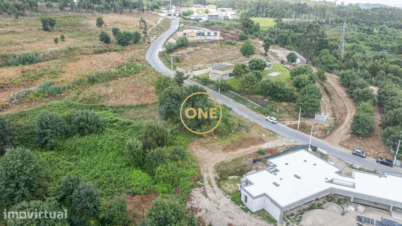 Terreno com Projeto Aprovado para Condominio Fechado de 4 moradias - Grande imagem: 4/13