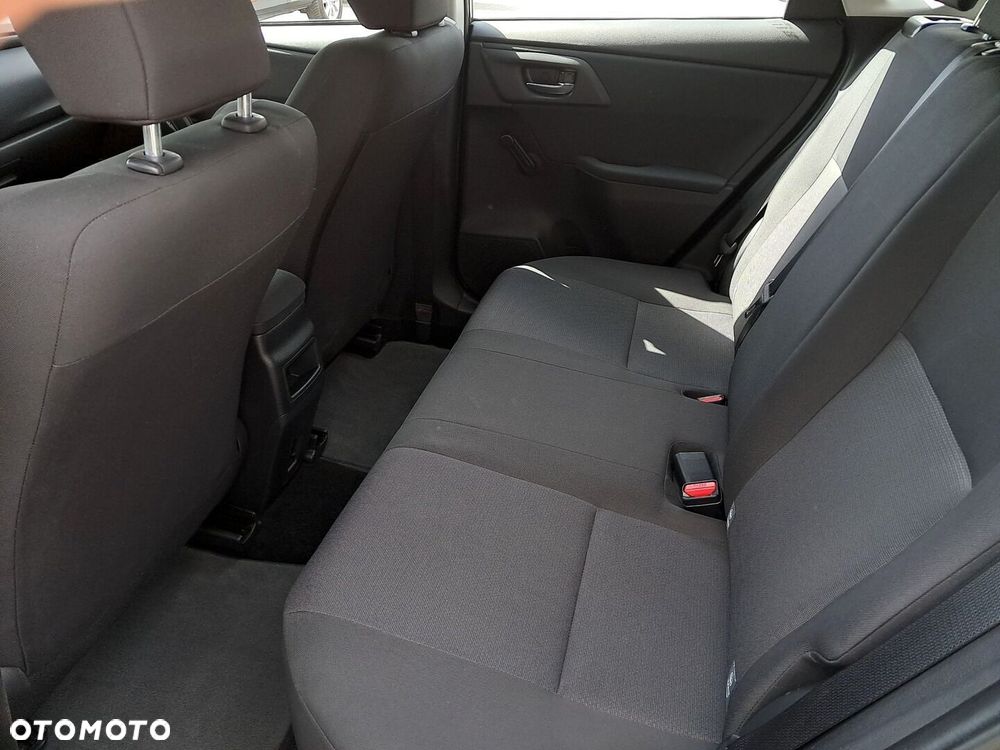 Toyota Auris - 13