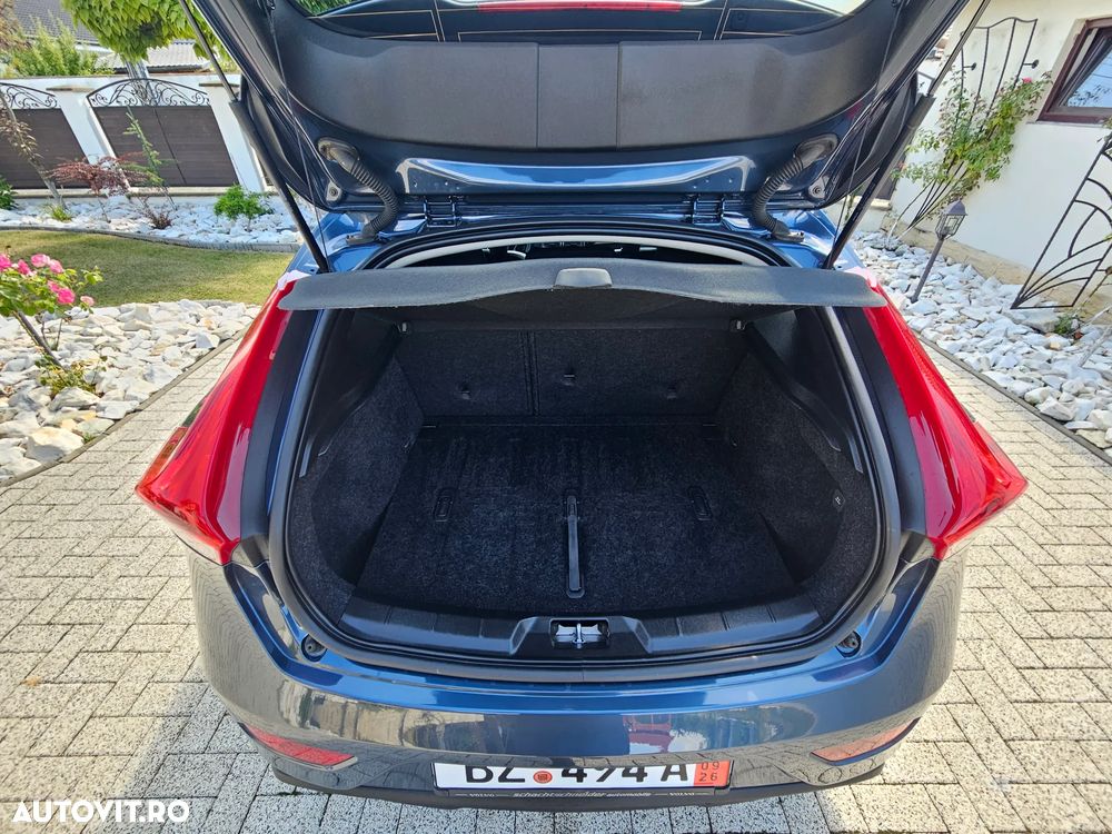 Volvo V40 - 14