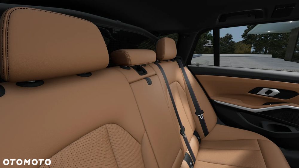 BMW Seria 3 320d xDrive mHEV - 11