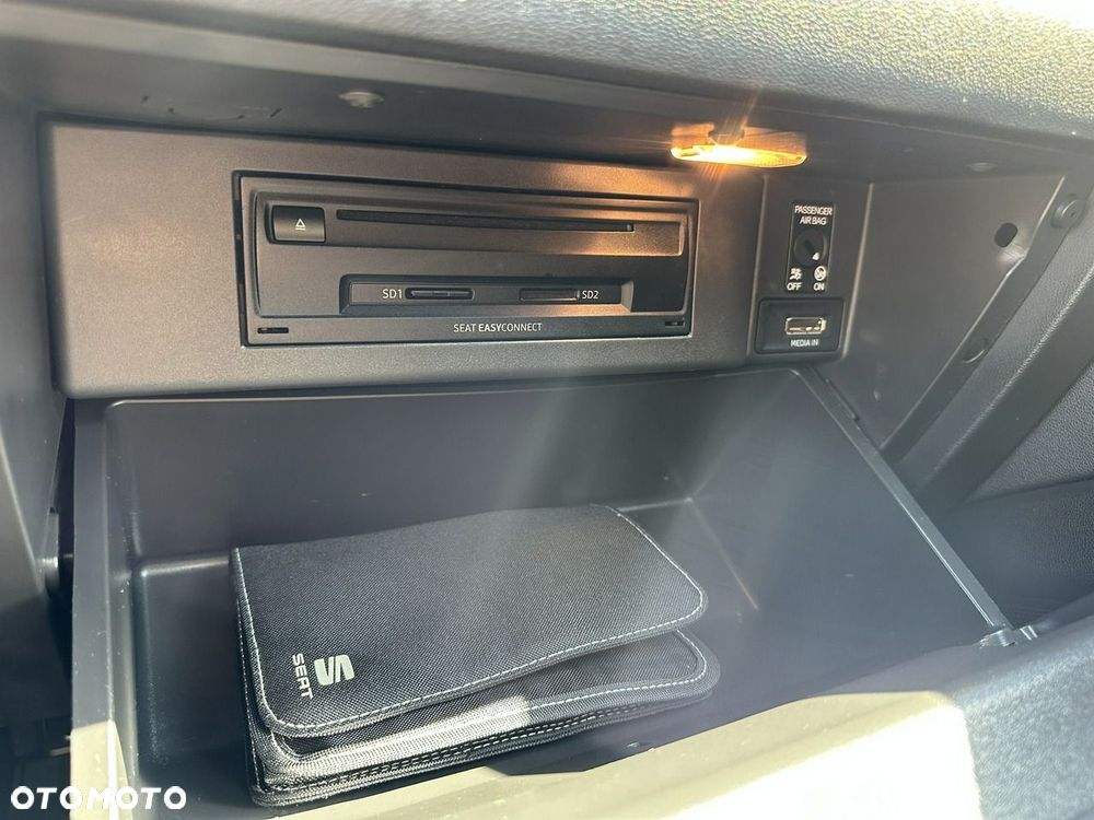 Seat Leon Sportstourer 2.0 TDI FR S&S DSG - 30