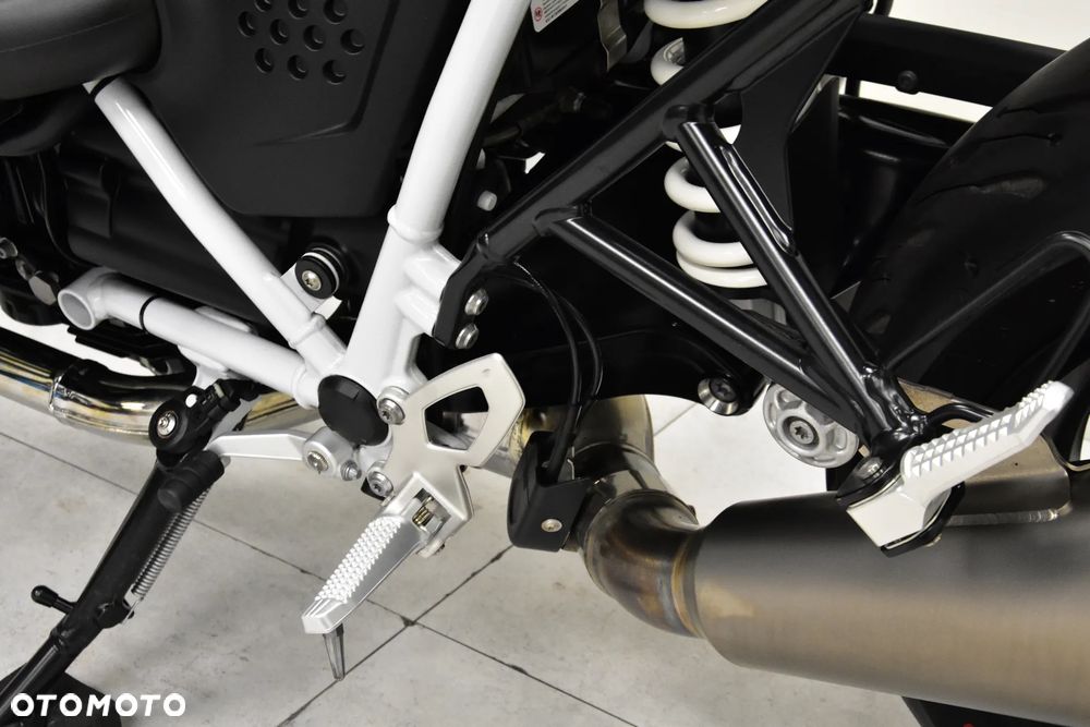 BMW R - 30