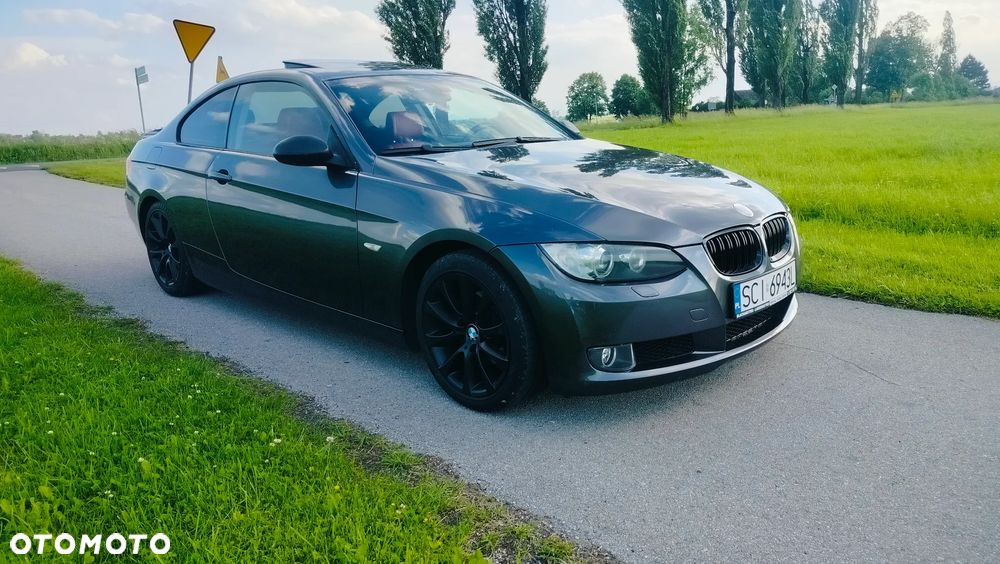 BMW Seria 3 330i - 7